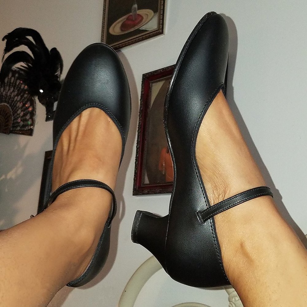 capezio character heels